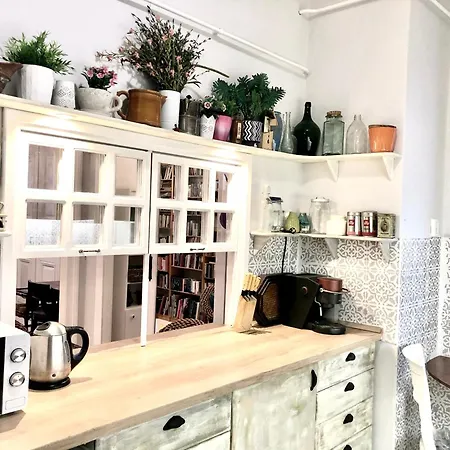 Boho Hipster Downton Apartment *