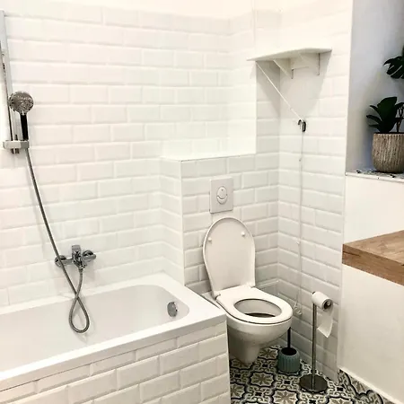 Boho Hipster Downton Apartment Budapest